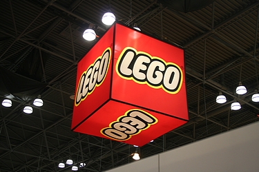 Toy Fair 2013 - Lego Galleries Completey